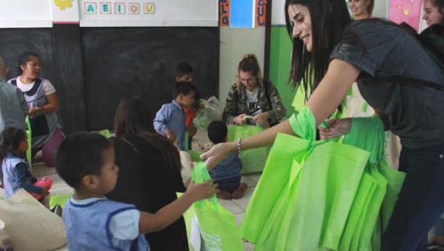 La UM entregó prendas y accesorios a centro de primera infancia 