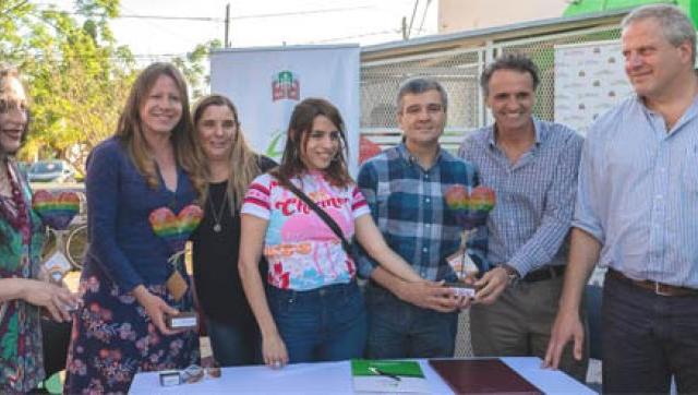Zabaleta y Katopodis firmaron un convenio para promover los derechos de las personas LGTBI, junto a la diputada Victoria Donda
