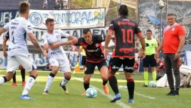 Deportivo Morón sumó su tercera derrota en fila ante Independiente Rivadavia