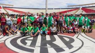 Chicos con capacidades diferentes participaron de una jornada de fútbol en River Plate