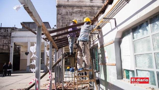 El Gobierno le dará trabajo a 20 mil cooperativistas para reparar escuelas bonaerenses