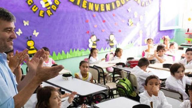 Zabaleta destacó que la educación pública vuelva a ser parte de la agenda del gobierno