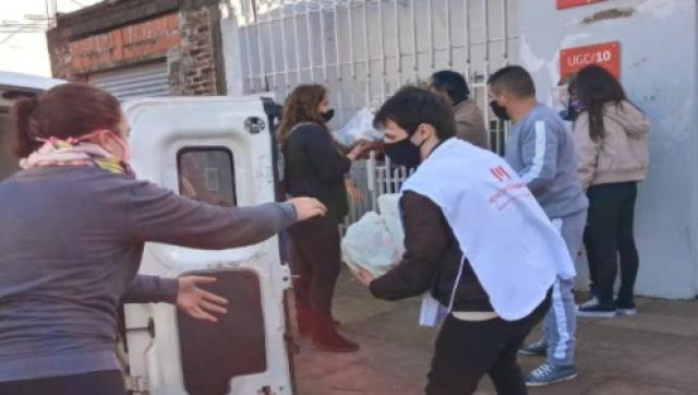 Nueva jornada solidaria de entrega de alimentos en Morón