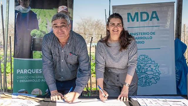Mariel Fernández y Javier Rodríguez lanzan el programa Huertas Urbanas Bonaerenses en Moreno