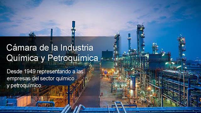 La Industria Petroquímica Argentina Celebra su 74º Aniversario: un pilar del crecimiento sostenible